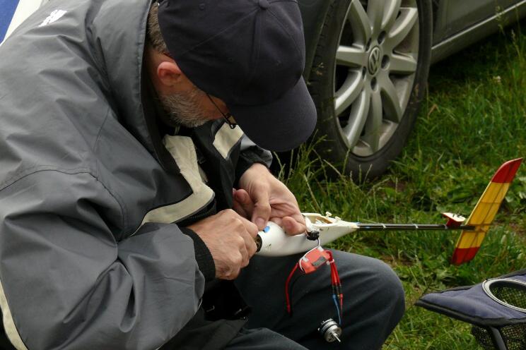 Úprava motorové přepážky na nový motor.